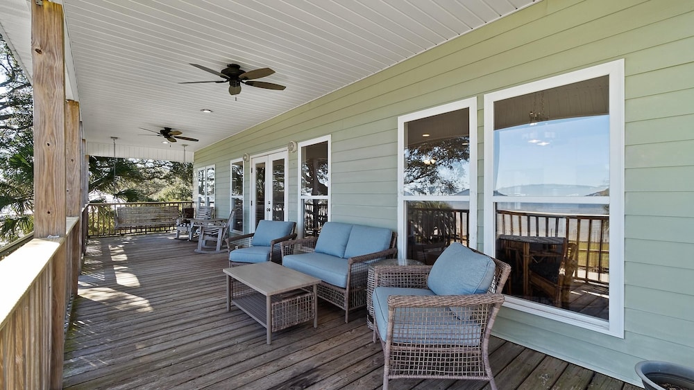 Flip Flop Bay House by Southern Vacation Rentals