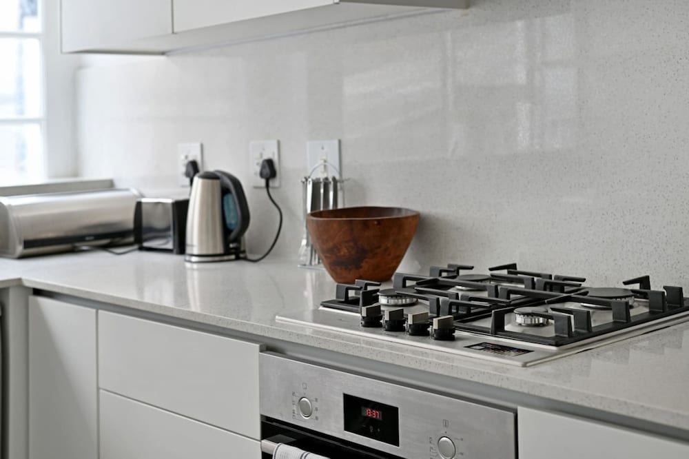 Cozy 2-bed Apartment Below Table Mountain