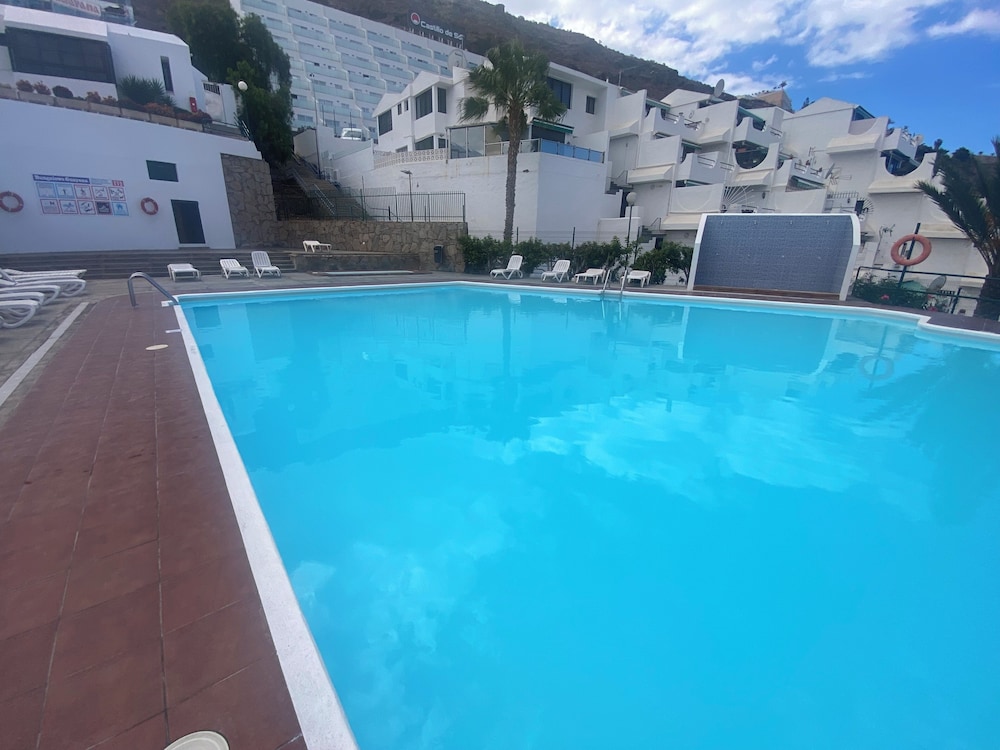 Modern Duplex Apartment Near Swimming Pool