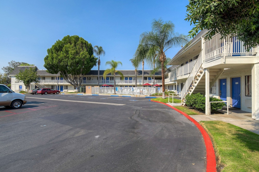 Motel 6 El Cajon, CA - San Diego