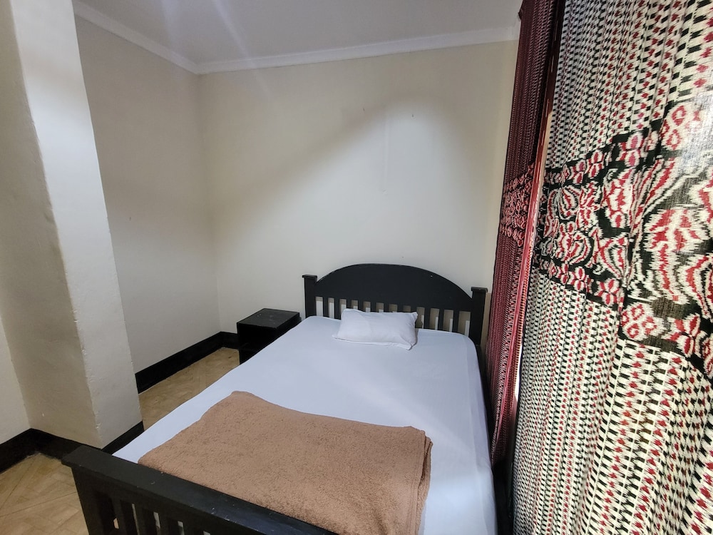 Safari junction backpackers hostel
