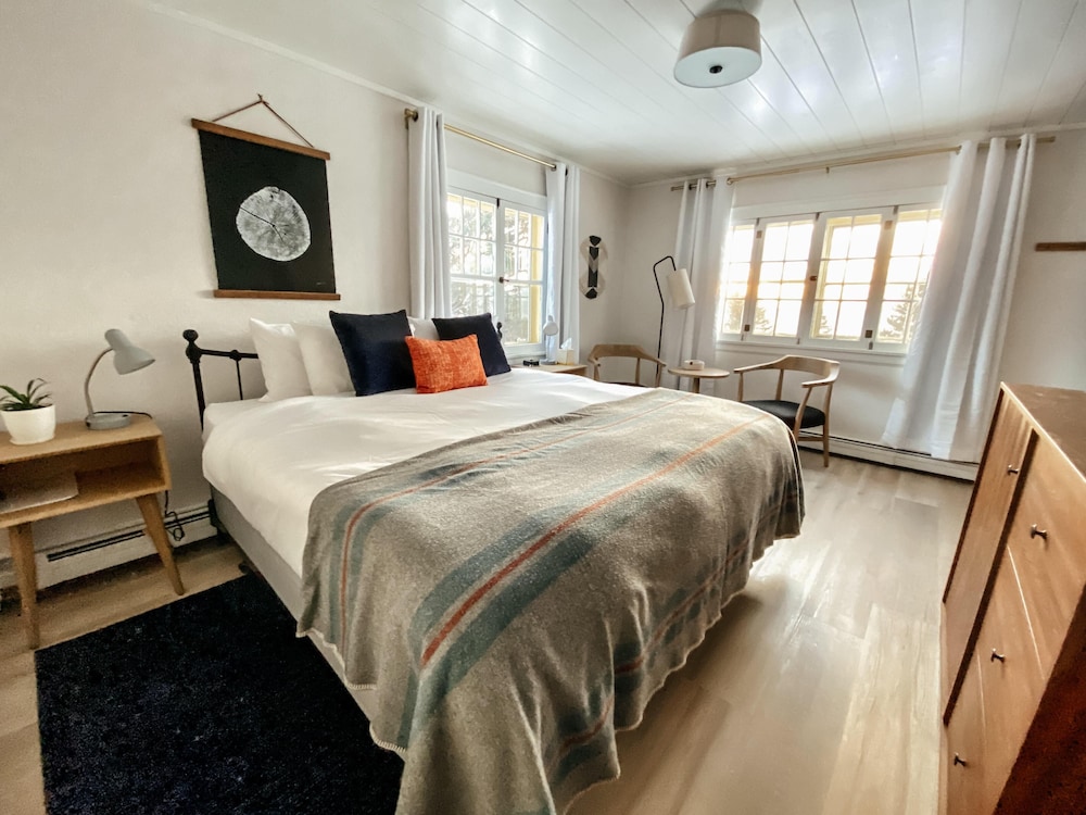 Cascade Lodge
