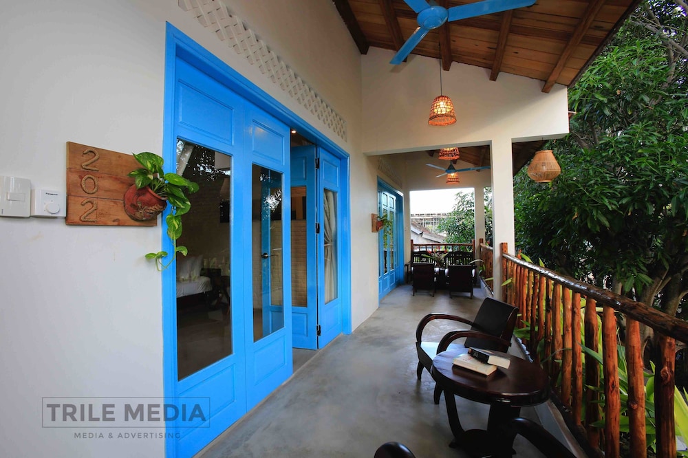 Life Beach Villa