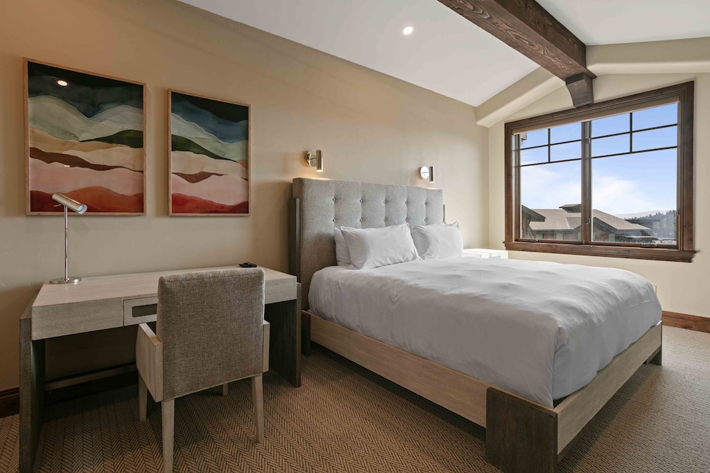 706 - Three Bedroom Deluxe Silver Strike 3 Condo