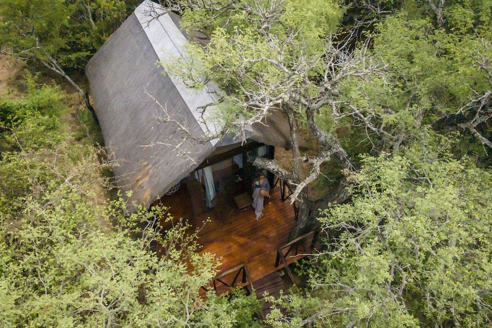 Panzi Lodge