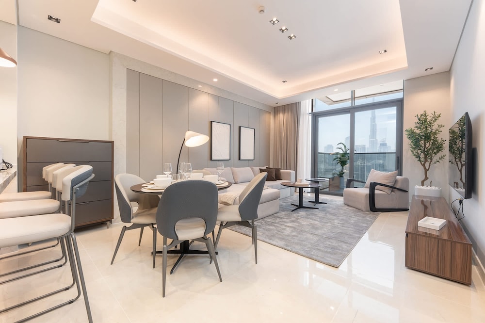 1 Bedroom in Nobles Tower With Burj Khalifa Views