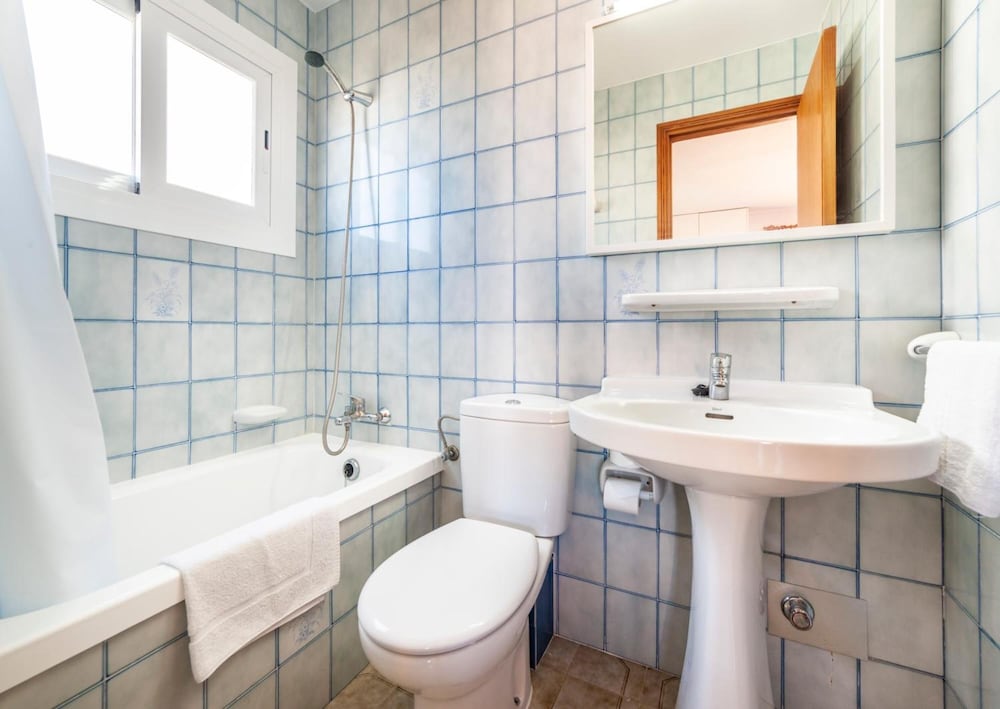 Santa Margalida Vacations - Apartamentos Charly's Can Picafort - Property Image 8