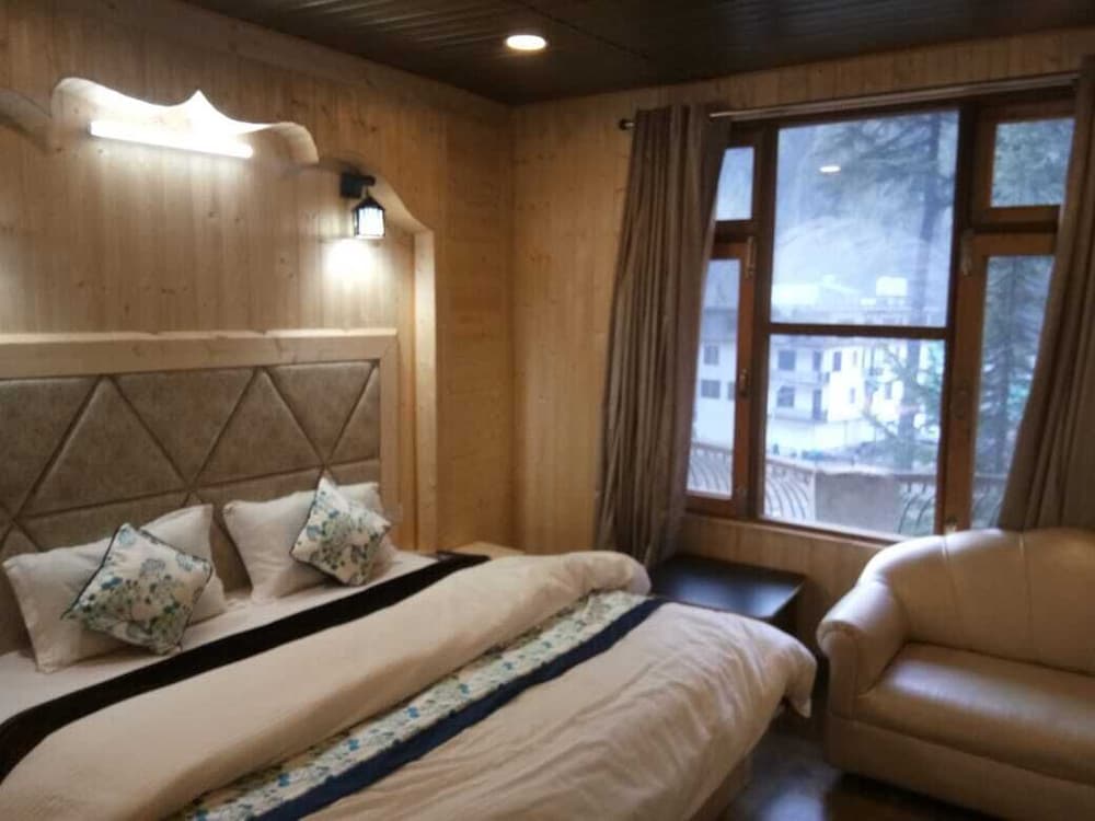 The Byke Grassfield Resort With Outdoor Pool, Shyam Nagar