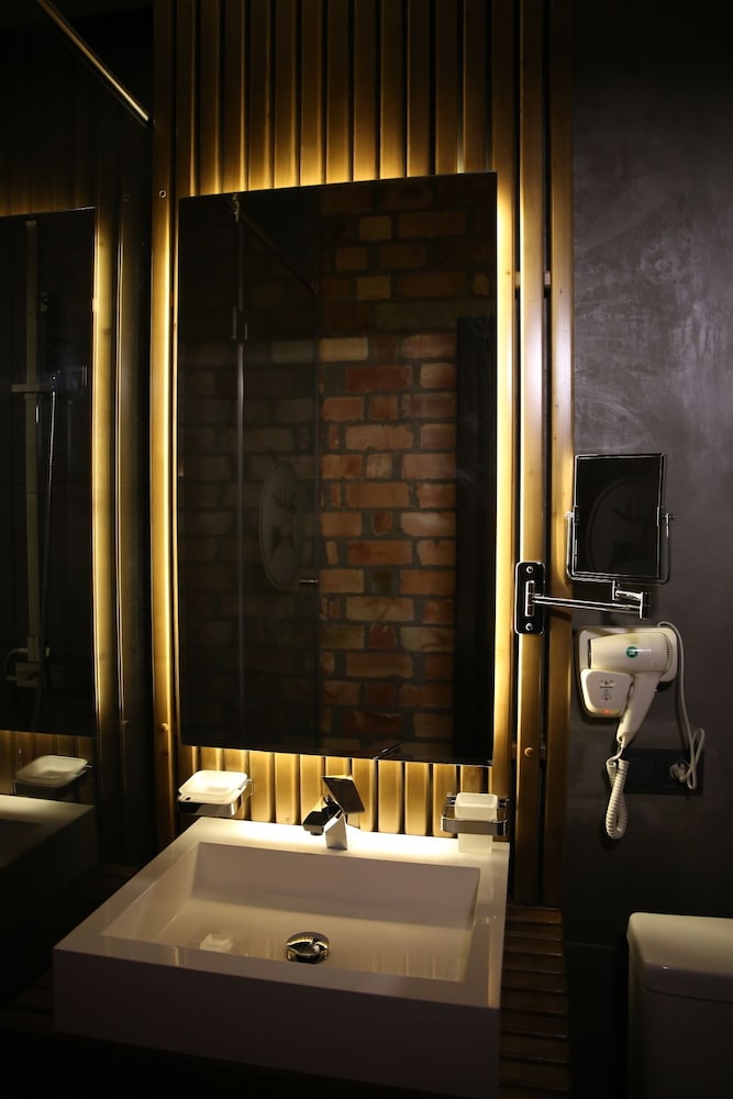Bugu Hotel Bishkek 36