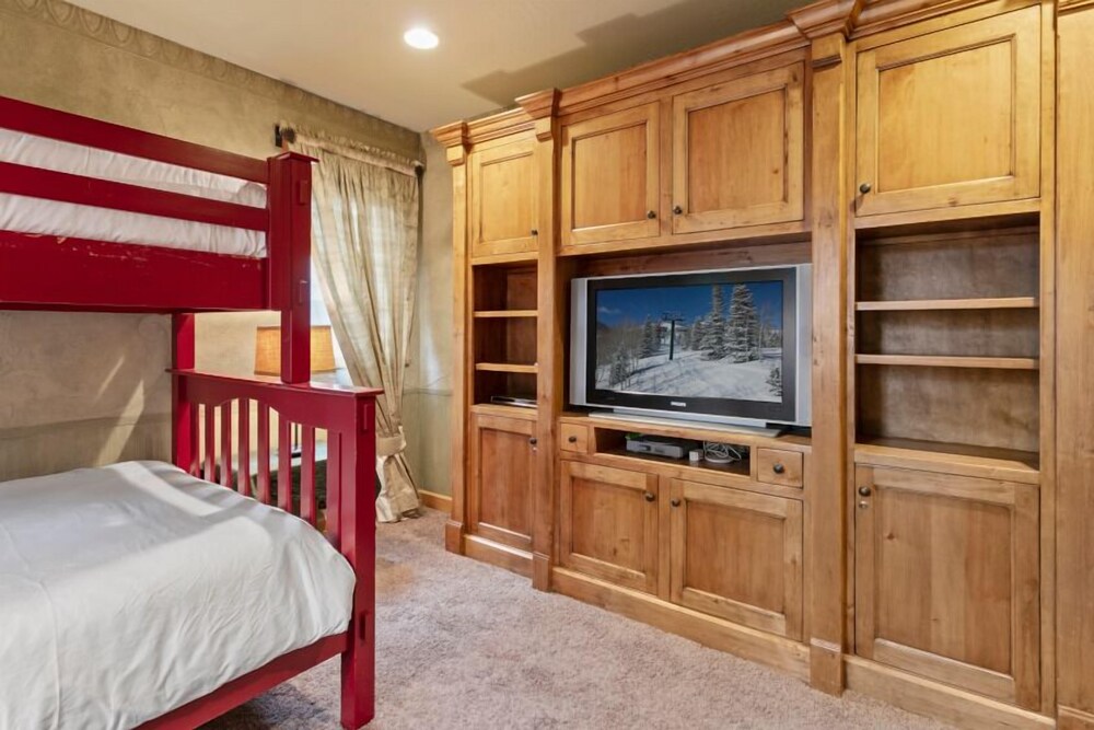 Trail's End Lodge - 4 Bedroom Residence w/ Spa #13 4 Condo