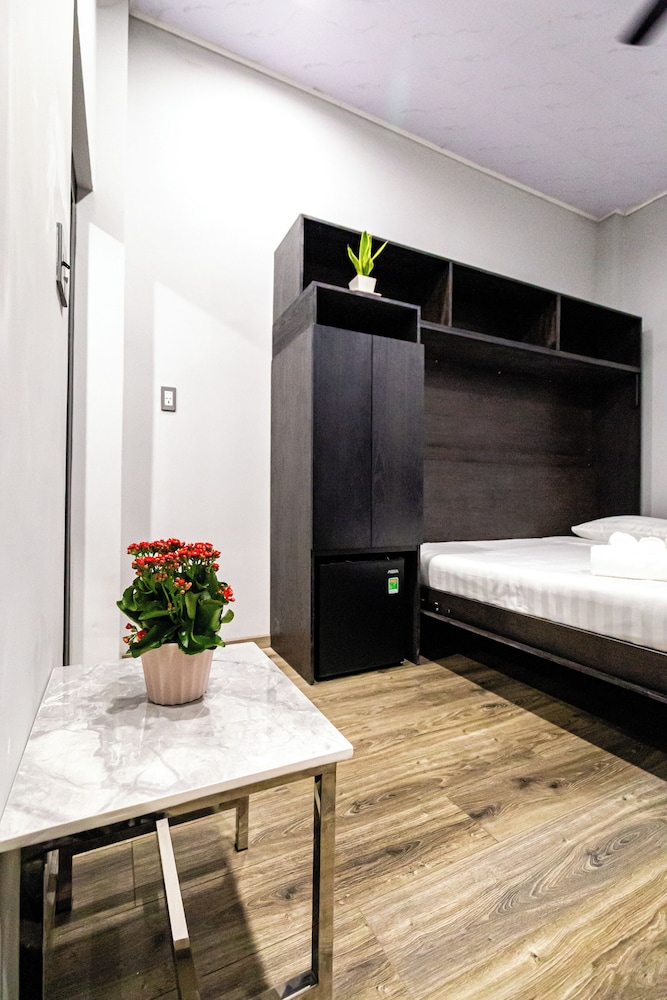 Awenasa by Livinginn