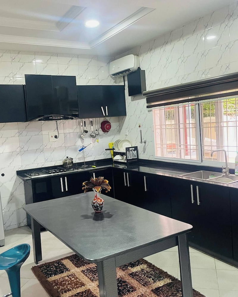 Auxano Apartment