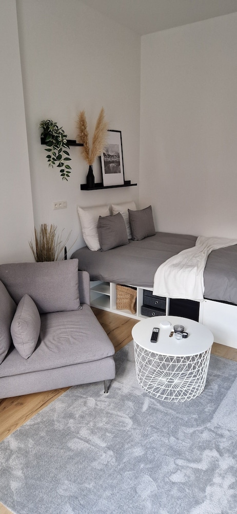 Charleroi Cozy Home