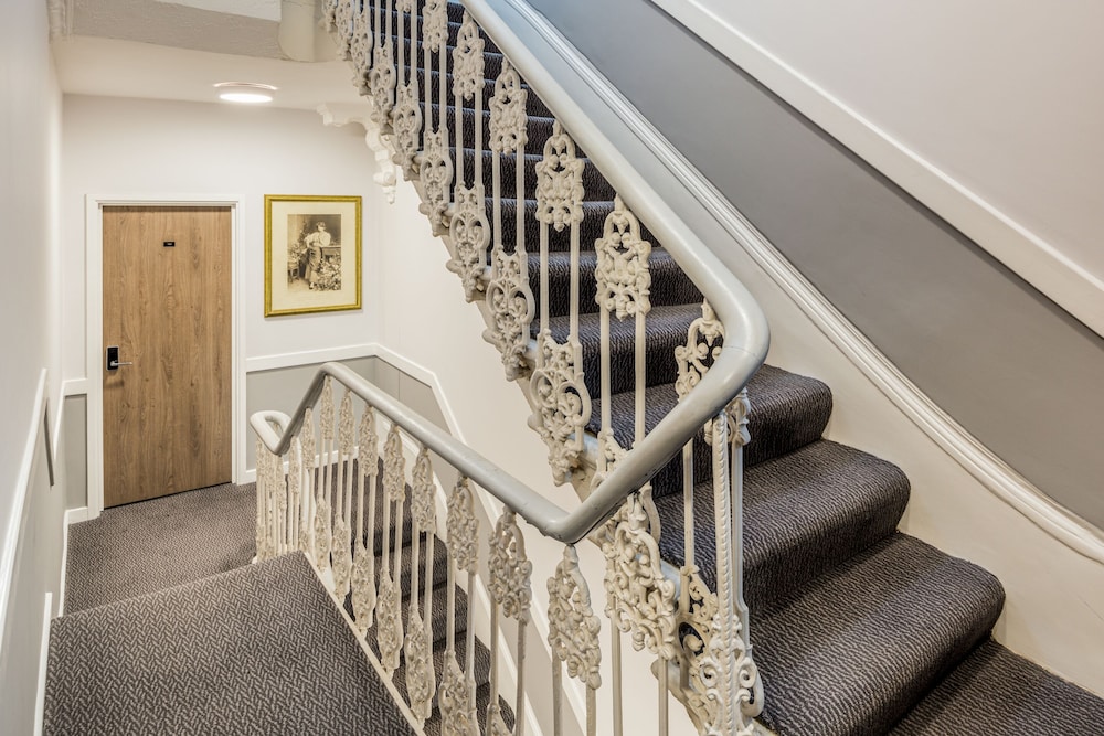 The Princes Square Hotel