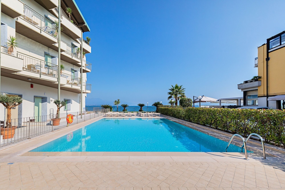 Residenza Miralago - 24 Clodia - Locazione BK