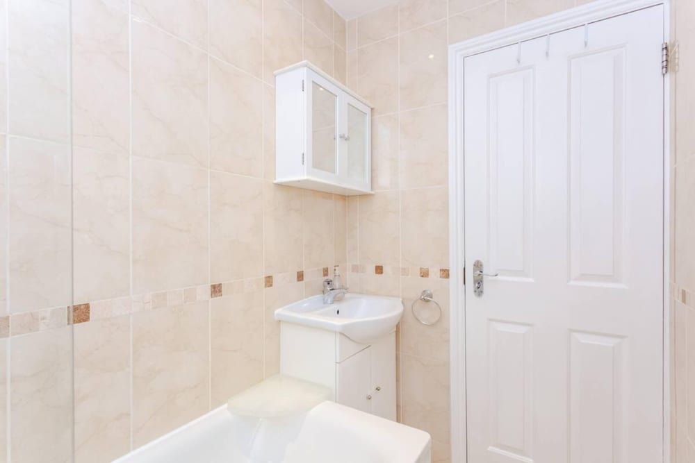 Stylish 3 Bedroom Home With Garden Near Kings Cross