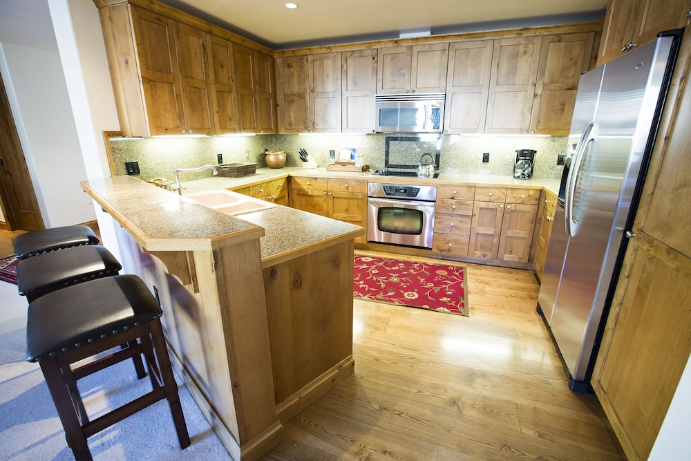 WestWall Lodge - Property Image 32