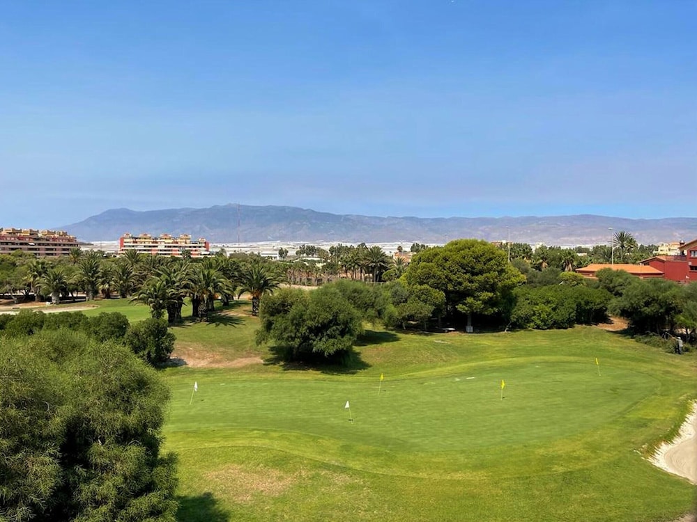 Apartment in Roquetas Near Playa Serena Beach