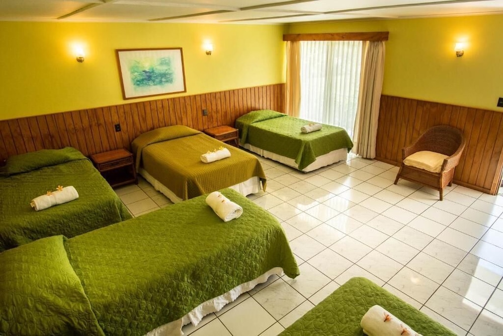 Maru Lodge
