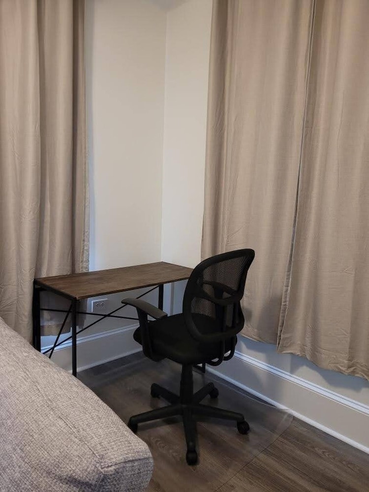 Walk to Duke Campus 1 Bedroom in Trinity Park
