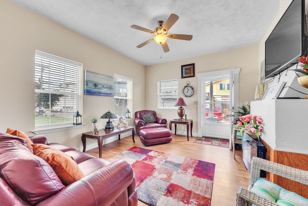 Charming Coastal Retreat In Bay St Louis 3 Bedroom Home