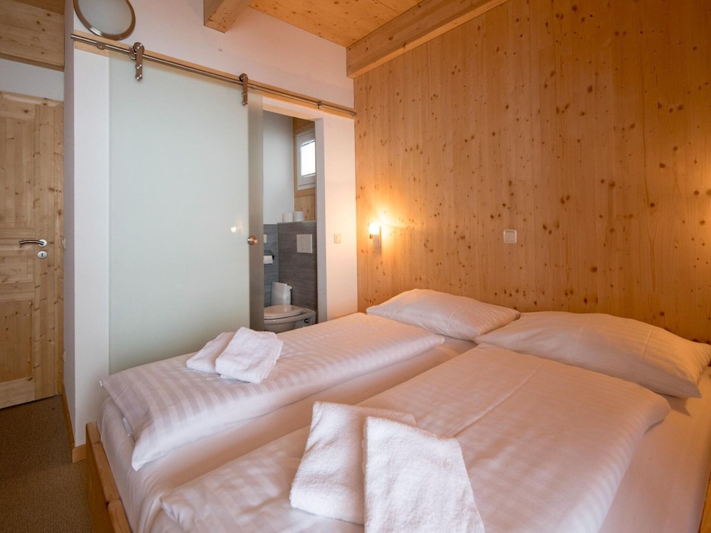 Modern Chalet With Infrared Sauna