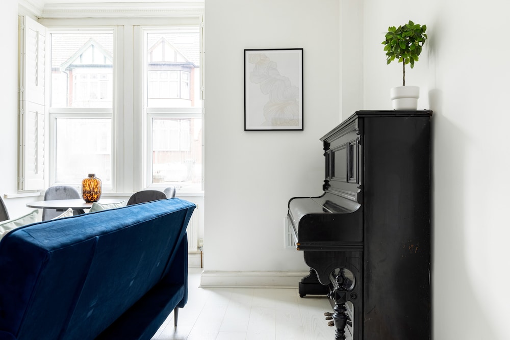 Modern Apartment in Walthamstow