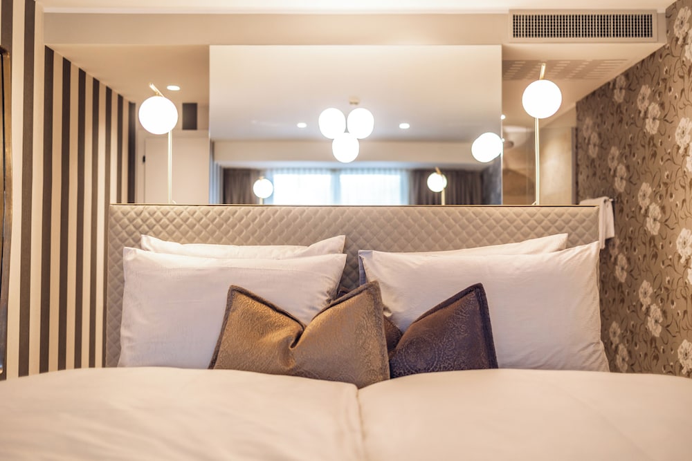 Loom Hotel