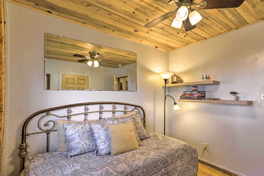Tasteful Log Cabin Retreat on Lake Pagosa! view 3
