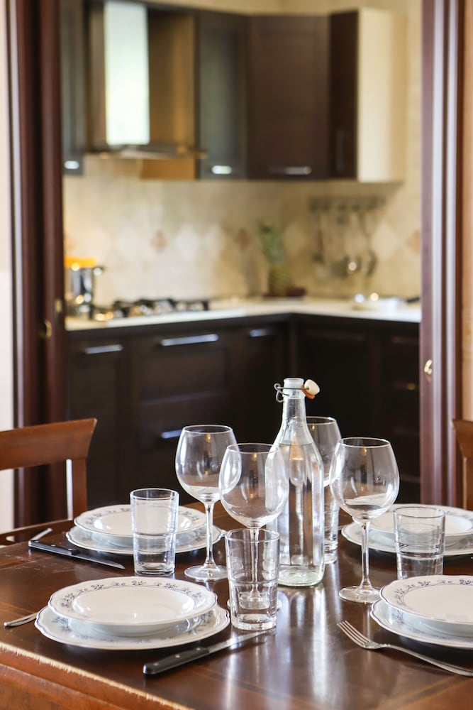 Appartamento Con Terrazzo A Capodimonte
