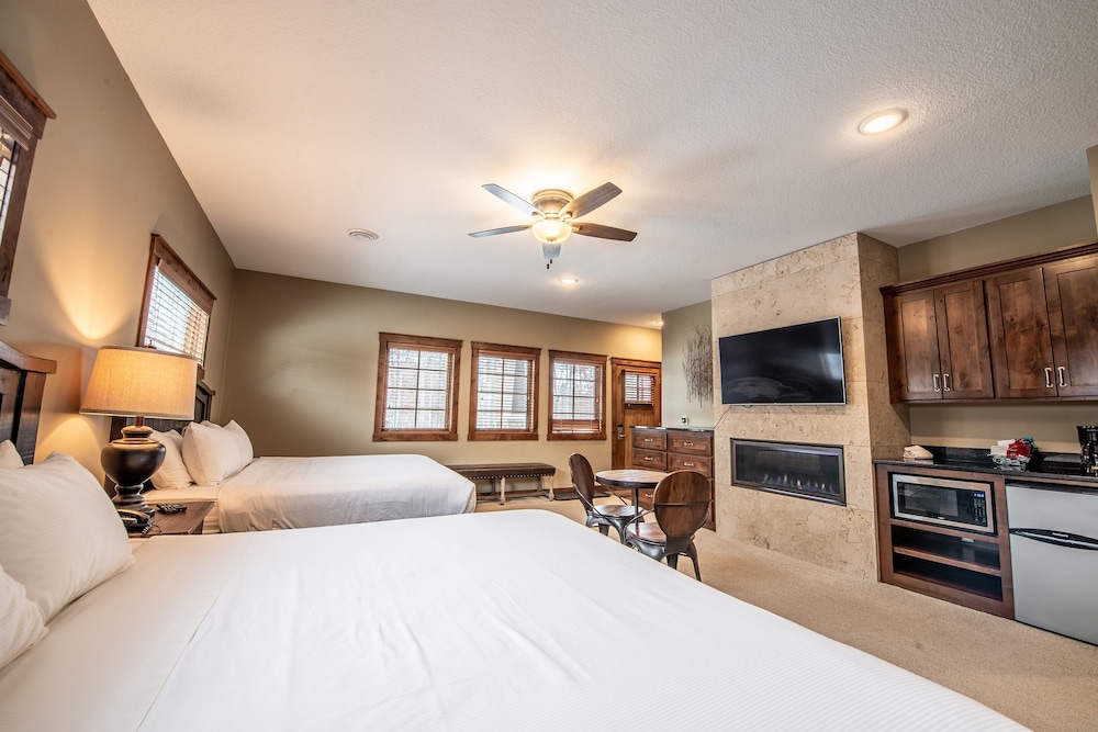Grand View Lodge