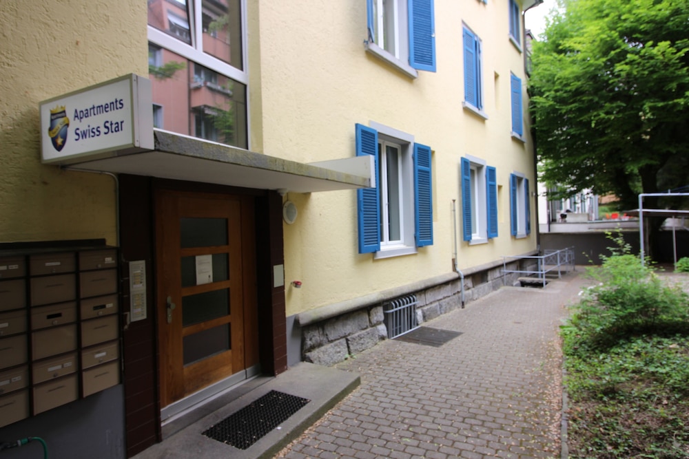 Apartments Swiss Star University
