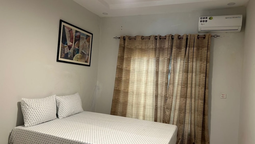 Ocean Breeze Luxury Apartments