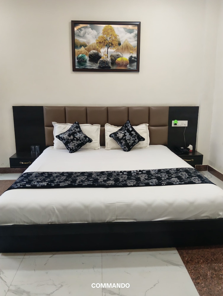 Hotel Blue Star