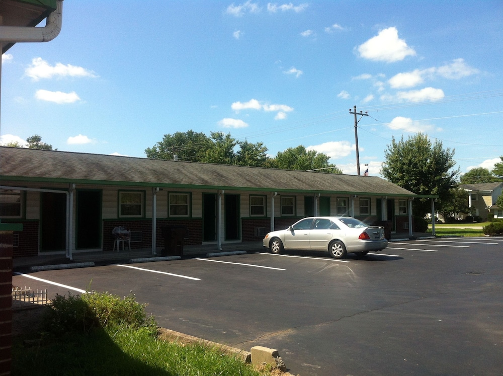 Green Crest Motel