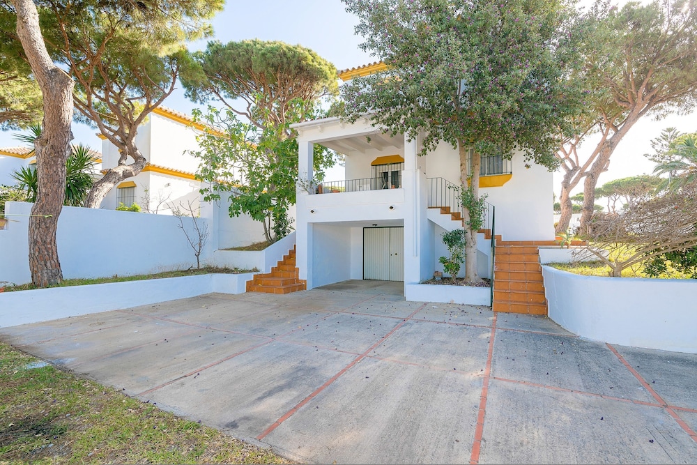 Villa Pinares in Chiclana de la Frontera