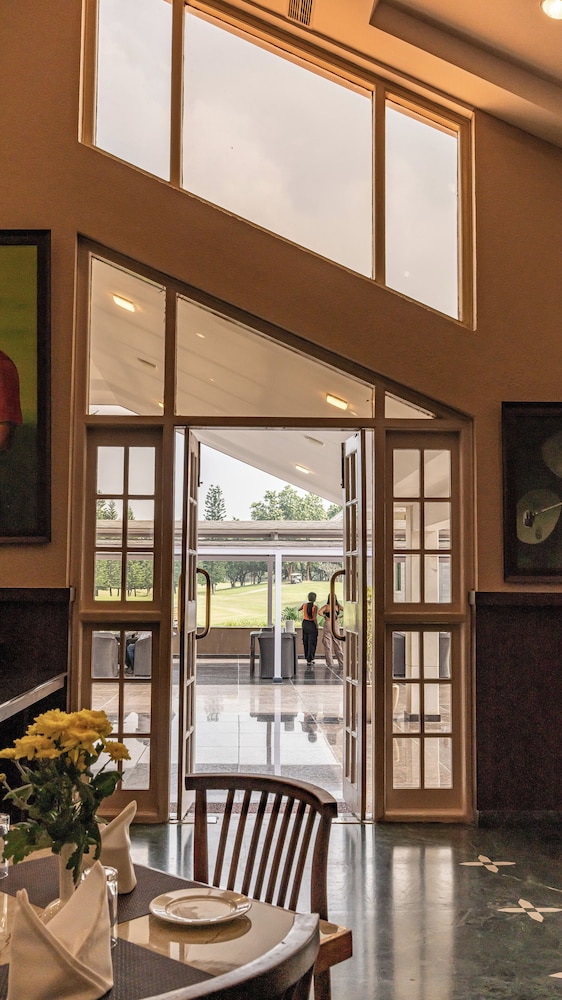 Eagleton - The Golf Resort