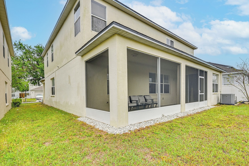 9 Mi to Apollo Beach: Riverview Getaway!