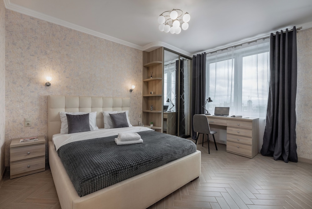 3-room apt with view of National Library