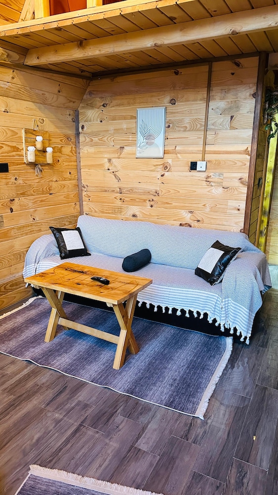 Stiela Suit Bungalov
