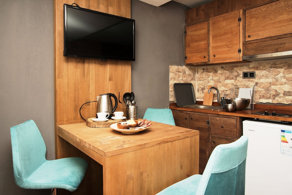 Cube Suitler - Image 42