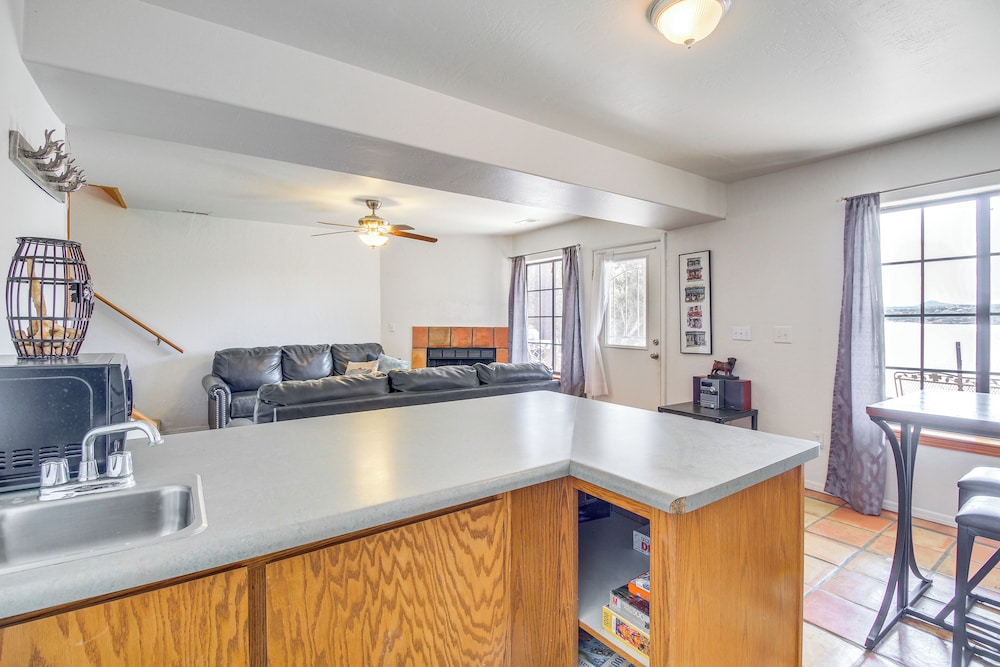 Firelit Nights By the Lake: Cozy Show Low Retreat