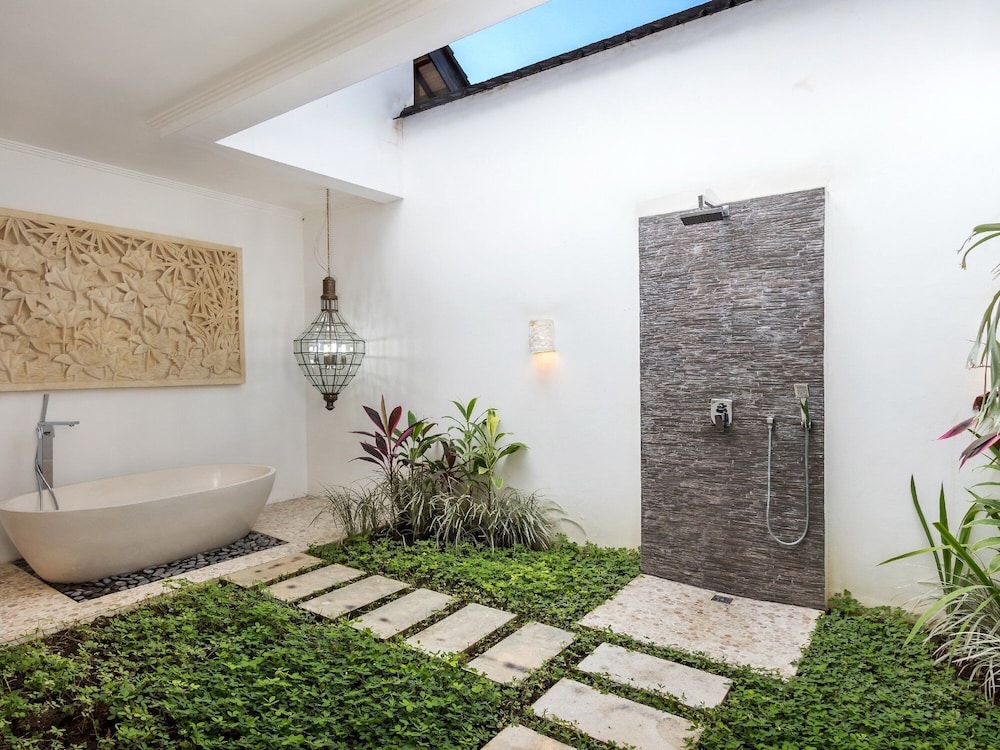 Villa Candi Kecil Empat