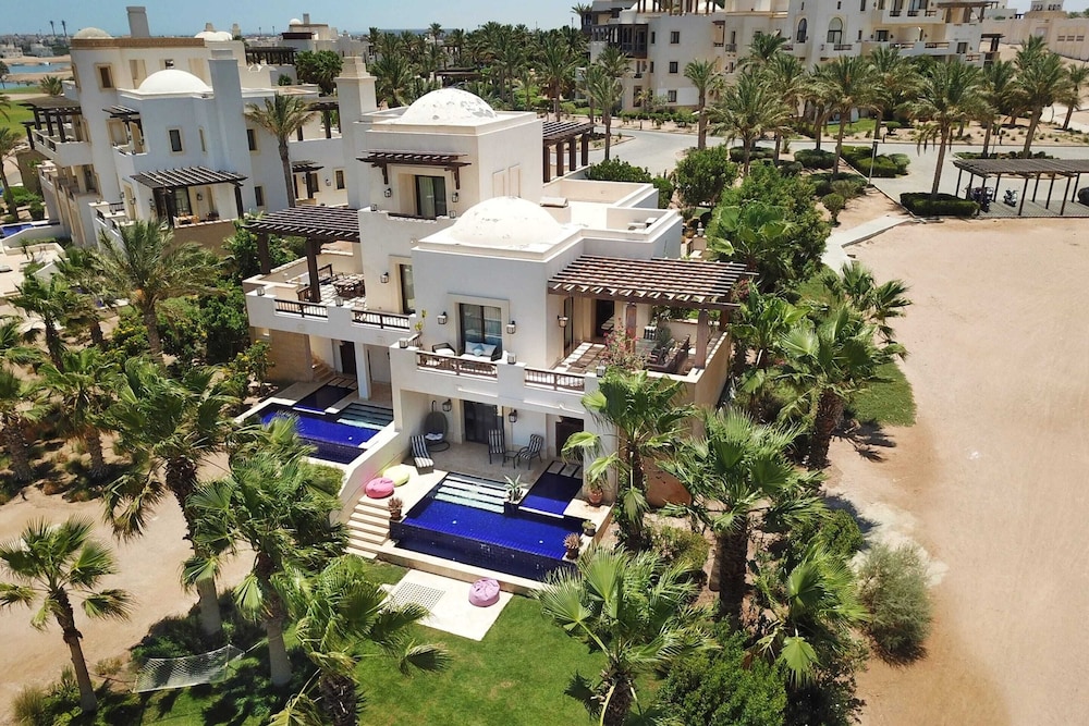 Xuru Stays I Meditative & Blissful 3 BDR Villa @ Ancient Sands Private Pool