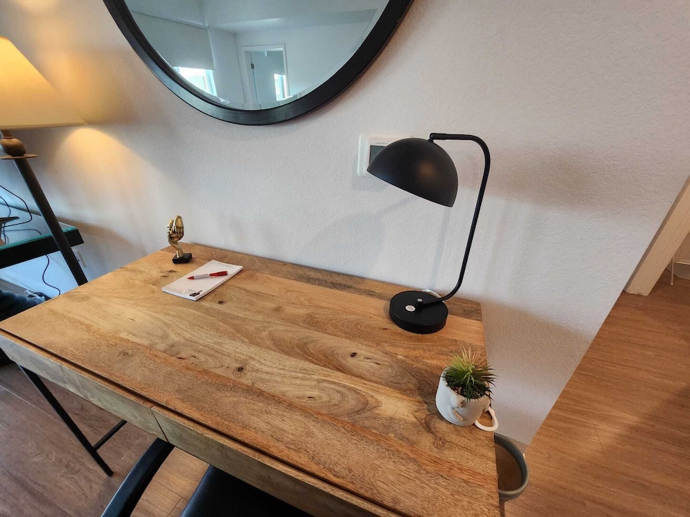 Premier Apts in Vibrant Downtown LA