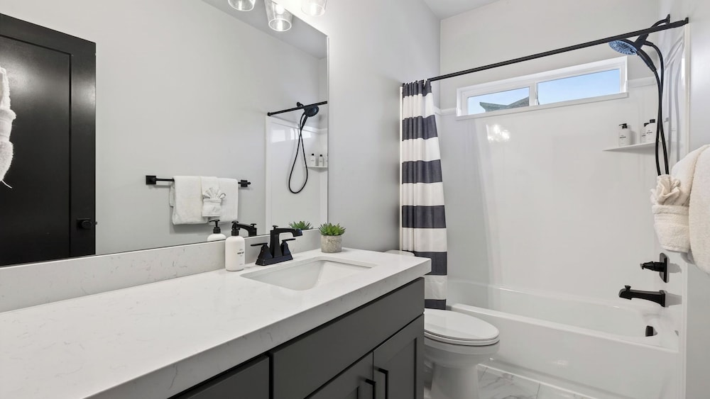 Spacious Park City Home w/ Hot Tub & Game Room Near Skiing & Trails Poppy Peak by Avantstay