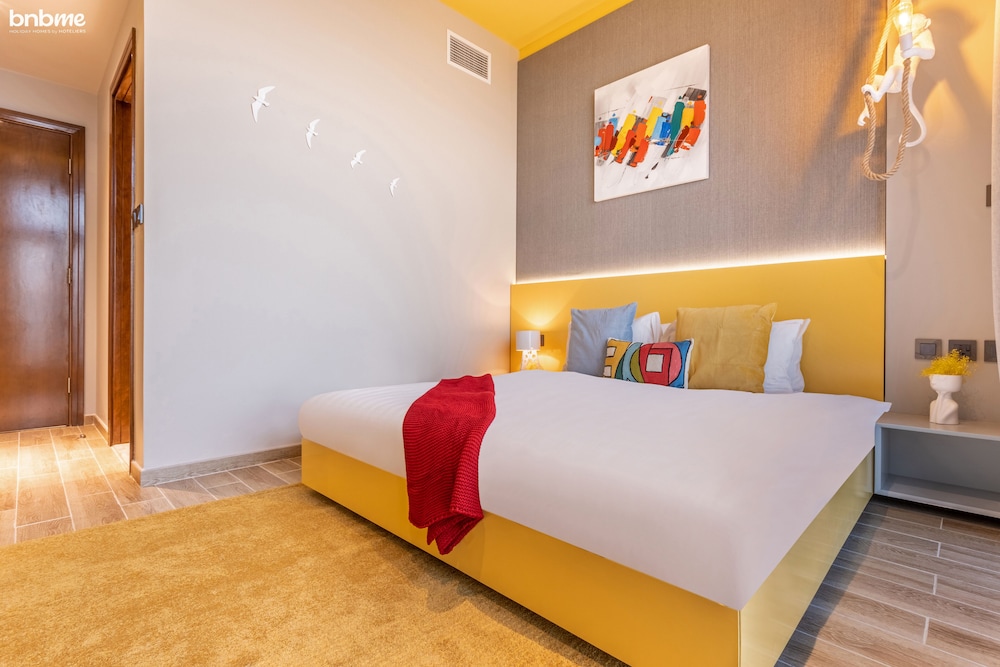 2B-Amna Tower - 4406 by bnbme homes