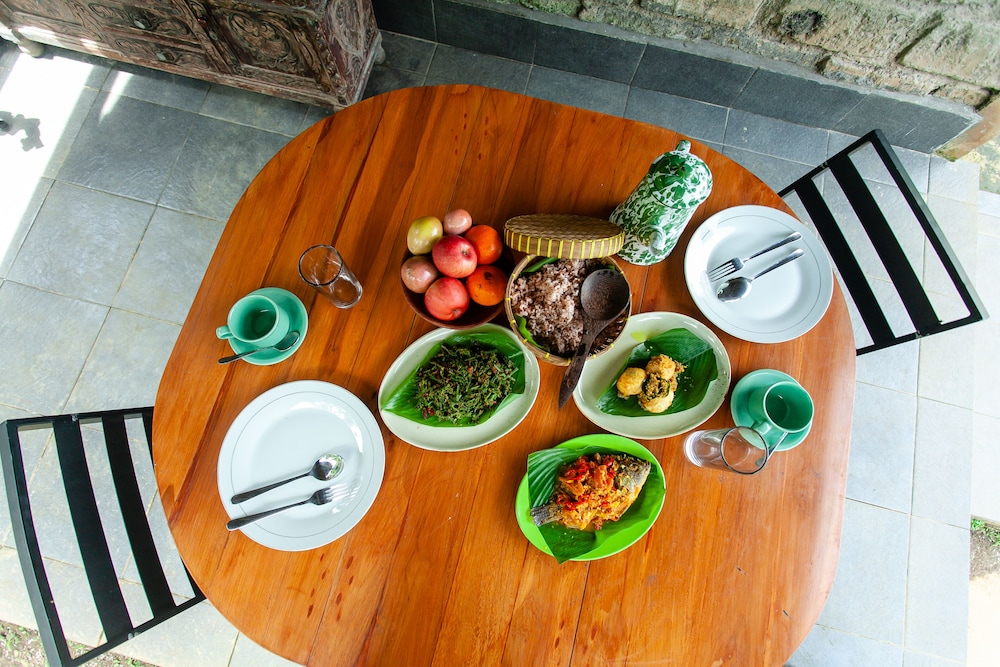 Tepi Sawah Lodge