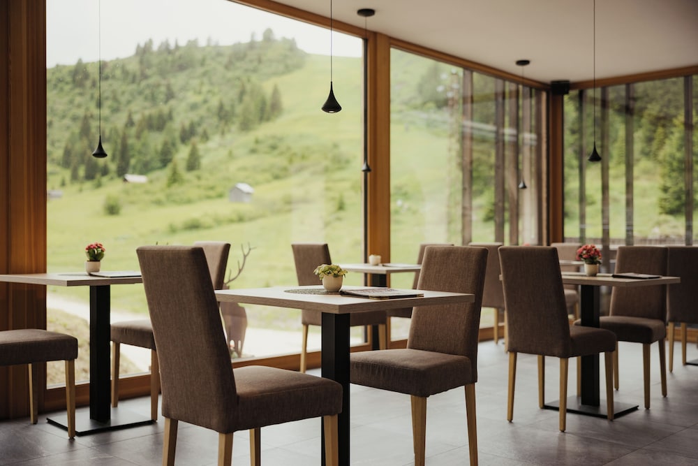 Sports and Nature Hotel Boè