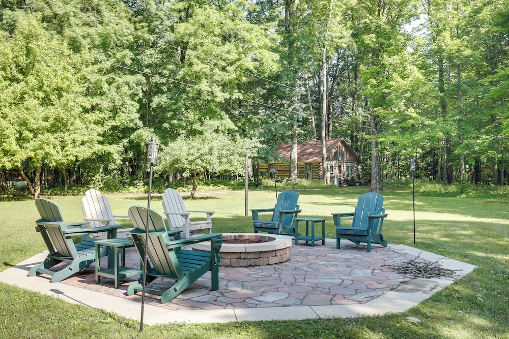 Pier & Lake-view Patio: Wisconsin Northwoods Cabin